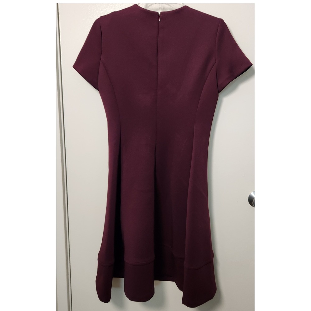 DKNY Burgundy Scuba Dress 6 NWT Short Sleeve Pockets A-Line Knee Length Gold Zip - Picture 2 of 16